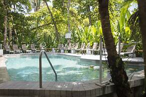 Hotel Verde Mar Direct Beach Access