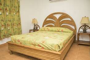 Hotel Verde Mar Direct Beach Access