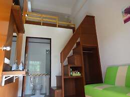 First & Frang Hotel