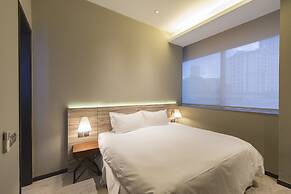 Louis Kienne Serviced Residences