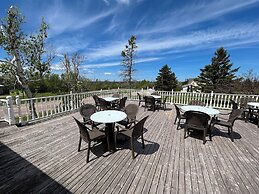 Shining Waters Country Inn