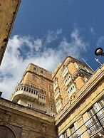 Grand Harbour Hotel