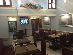 Grand Harbour Hotel