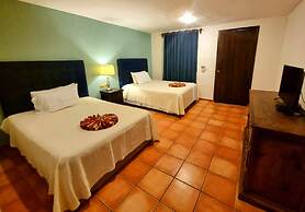 Hotel Holly