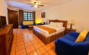 Hotel Holly