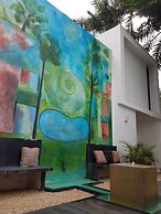 Hotel Holly