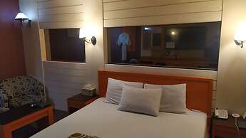 SKY Hotel