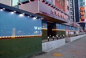 SKY Hotel