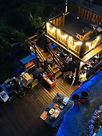Yurong B&B
