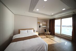 Hotel Aroha