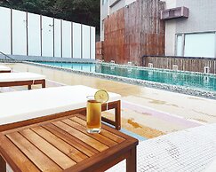 Chihpen Century Hotel