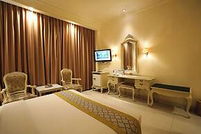 Hotel Indah Palace Solo