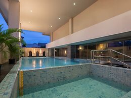 Hotel Santika Premiere Gubeng - Surabaya