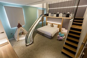 Green Hotel