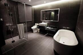 Green Hotel