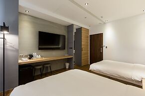 Green Hotel