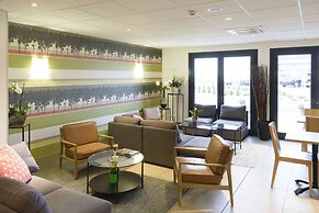 Brit Hotel Reims Croix Blandin