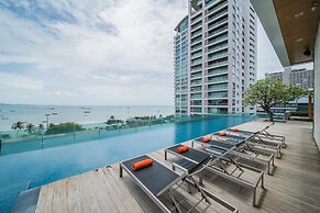 Seven Zea Chic Hotel