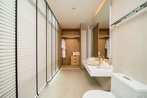 Seven Zea Chic Hotel
