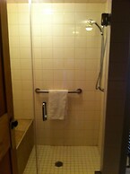 Emilyville Inn