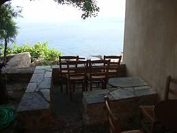 Malvasia Traditional Hotel