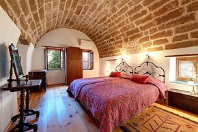 Malvasia Traditional Hotel