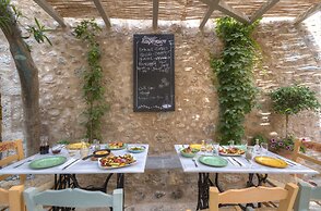 Ritsos Guesthouse