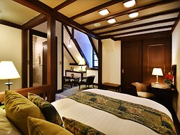 Hotel Nishikan