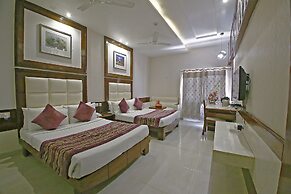 Hotel Emerald