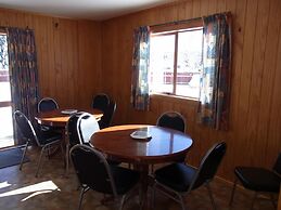 Ossies Motels and Chalets