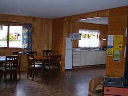 Ossies Motels and Chalets