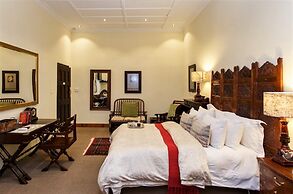 Riverside Lodge