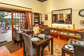 Riverside Lodge