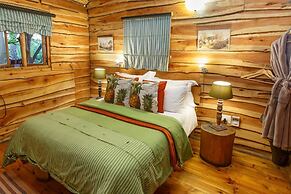 Riverside Lodge