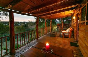 Riverside Lodge