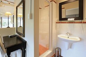 Aziza Guesthouse