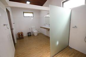 Oruthota Chalets