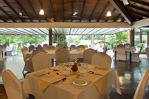 Oruthota Chalets