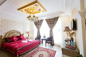 Louis Hotel