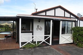 Chartre' Manor Bed & Breakfast