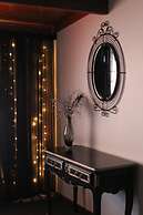 Chartre' Manor Bed & Breakfast