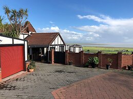 Chartre' Manor Bed & Breakfast