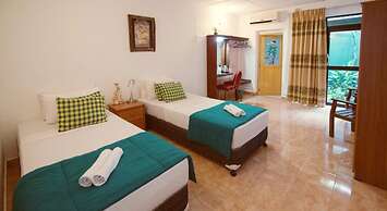 Sundaras Resort & Spa