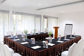 The Cakra Hotel