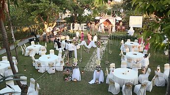 The Cakra Hotel