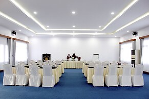 The Cakra Hotel