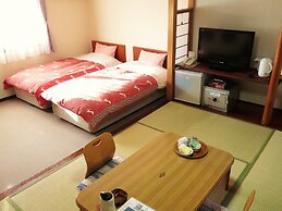 Hotel White Inn Kitashiga