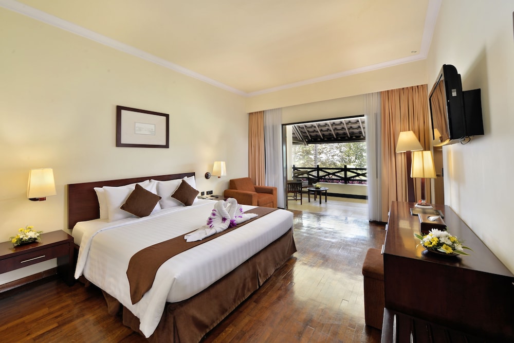 Grand Whiz Hotel Trawas
