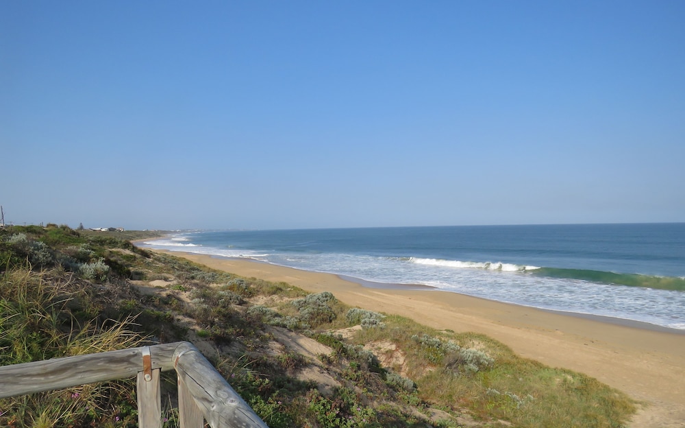 Beach Front The Wedge - Adults Only