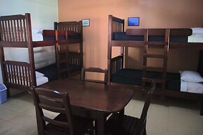 Rendezvous Surf Camp Fiji - Hostel